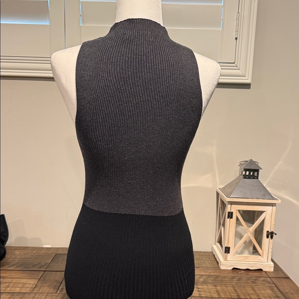 Elegant Black Maxi Dress - Picture 5 of 10